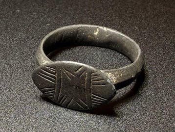Époque Viking Bronze Anneau avec une étoile de Bethléem