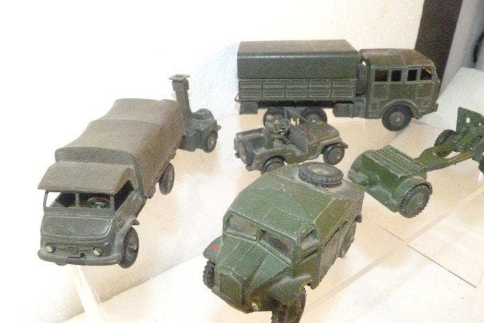 1:43 - Model militair voertuig (7) - DINKY TOYS Camions, Enfants & Bébés, Jouets | Autre