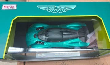 Maisto 1:18 - Modelauto - Aston Martin Valkyrie - Brits, Nieuw