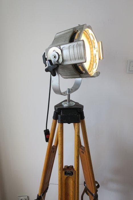 Theater Lamp - Lampadaire - Aluminium, Acier, Bois, Antiquités & Art, Antiquités | Éclairage