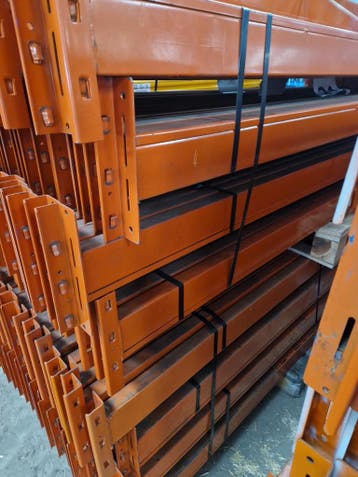 Armes ligger 2700x100x40mm 2100kg oranje gebruikt, Ophalen of Verzenden
