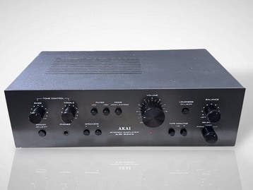 Akai - AM-2200 Solid state geïntegreerde versterker, Nieuw