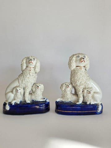Statue, Staffordshire honden - 15 cm - Glacis, Porcelaine