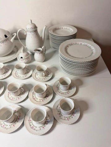 Scherzer - Tafelservies voor 12 (64) - Porselein