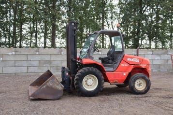 Veiling: Ruw-terreinheftruck Manitou MC 30 Diesel 61.5kW 300, Ophalen