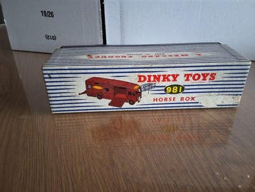 Dinky Toys - Model vrachtwagen - 981 Horse Box - in, Nieuw