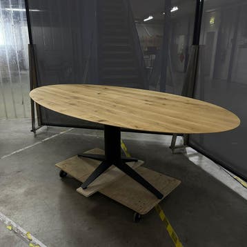 Eettafel Carve - Ongebruikt, Huis en Inrichting, Tafels | Eettafels, Verzenden, Zo goed als nieuw, Eikenhout, 100 tot 150 cm