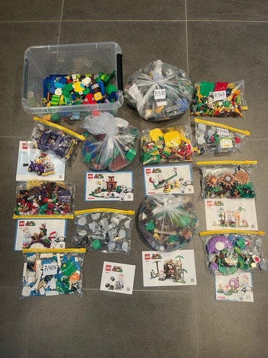 Lego Set - Super Mario - Lego Mario 12 sets, Kinderen en Baby's, Speelgoed | Duplo en Lego