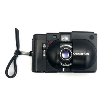 Olympus XA Appareil photo compact argentique