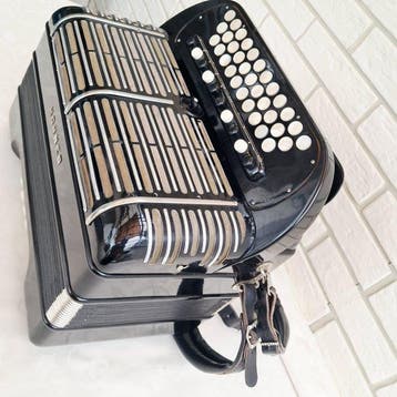Hohner - Morino Club (5 chörig, Casotto) - - Accordeon -, Nieuw