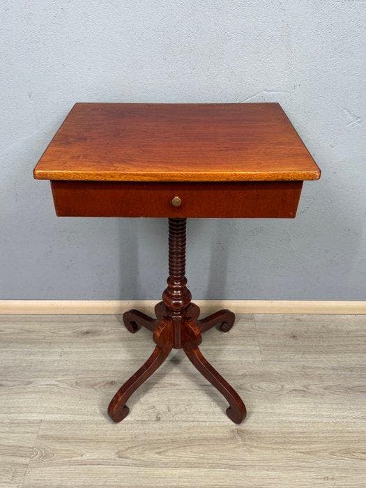 Bijzettafel - Hout - Houten bijzettafel, Antiek en Kunst, Curiosa en Brocante