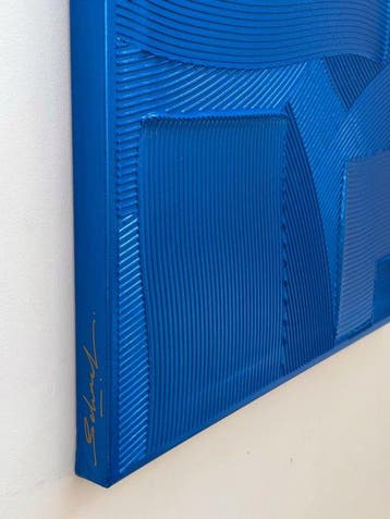 Sarah Schwarzl - Frequency BLUE STEEL (Frame included)