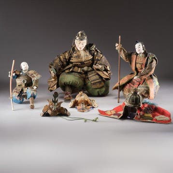 Samurai-pop met twee bevestigingen en helmen, accessoires -