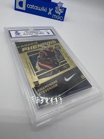 Panini - 1 Graded card - MGC 9, Nieuw