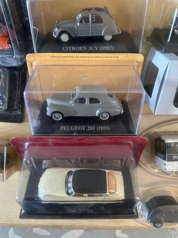 1:43 - Modelauto (10) - Peugeot 203 (1955), Citroën 2CV, Nieuw