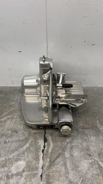 Trancheuse Berkel 834 pour la restauration, Verzenden