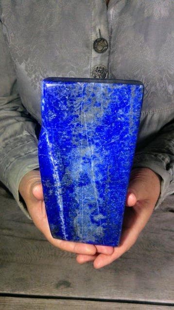 lapis-lazuli Diamant poli - pierre bleue brillante - Hauteur