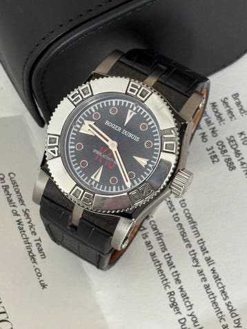 Roger Dubuis - Easy Diver K10 SED46 - Sans prix de réserve -