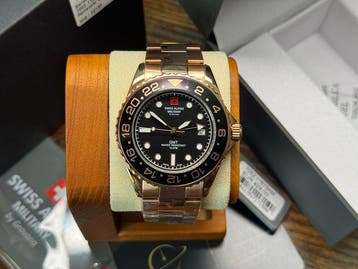 Swiss Alpine Military - Diver GMT Diver Rose Gold Swiss-made