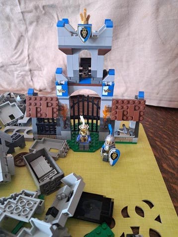 Lego Pièces - Castle - 70402 + vrac