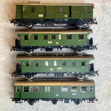 Märklin H0 - 4100.2, 4101.2, 4103.2, 4080 - Modeltrein
