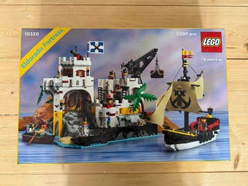 Lego Set - 10320 - Pirates - Eldorado Fortress (Pirates) -
