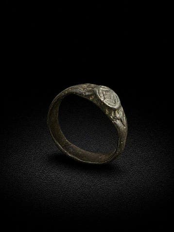 Oud-Romeins, Keizerrijk Brons Ring - 1e tot 3e eeuw na