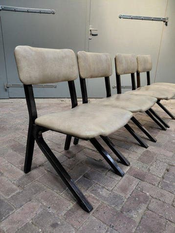 Stoel - Teakhout - Skai - Four Scissor chairs - Set, Antiek en Kunst