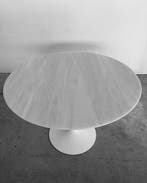 Knoll International - Eero Saarinen - Tafel - tulp -
