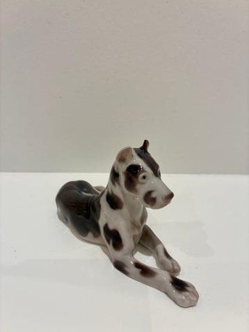 Bing & Grondahl - Figuur - Reclining Great Dane - Porselein