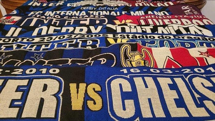 Inter Milan - Sjaal, gedenksjaals van enkele van de, Verzamelen, Overige Verzamelen