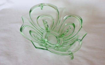 August Walther & Söhne - Plateau - Irene - verre pressé -
