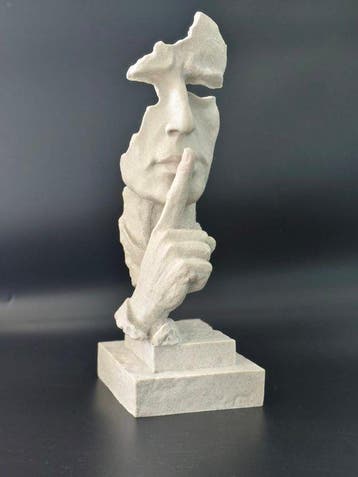Sculpture, The Silent One - 30 cm - Résine
