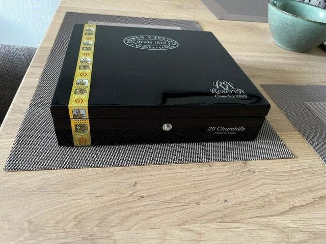 Romeo y Julieta - Sigarendoos - Reserva Cosecha 2008 - Hout,, Verzamelen, Rookartikelen, Aanstekers en Luciferdoosjes