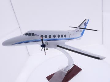 Schaal 1:48 Lupa Aircraft Models Jetstream 32 AIS Airline..., Ophalen of Verzenden, Gebruikt