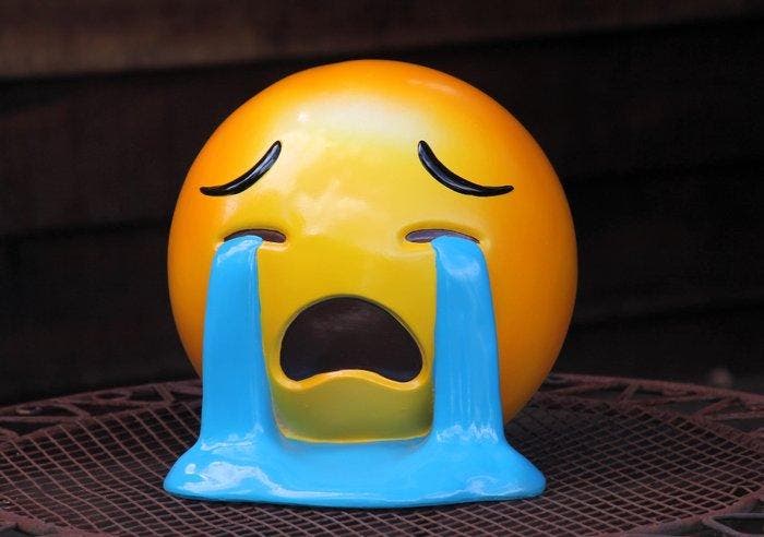 Soms moet je gewoon even huilen van het lachen! - Statue,, Antiquités & Art, Art | Objets design
