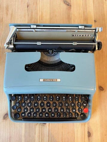 Marcello Nizzoli - Olivetti, Lettera 22 - Typemachine -