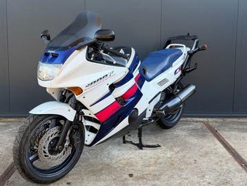 Honda - CBR 1000 F - NO RESERVE - 1000 cc - 1993, Motoren