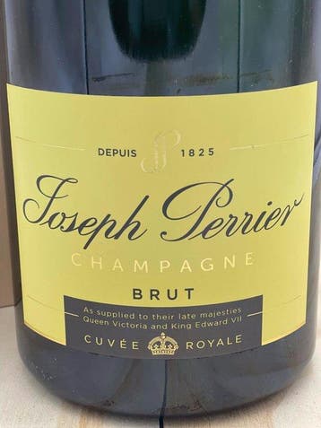 Joseph Perrier, Cuvée Royal - Champagne Brut - 1 Double, Collections