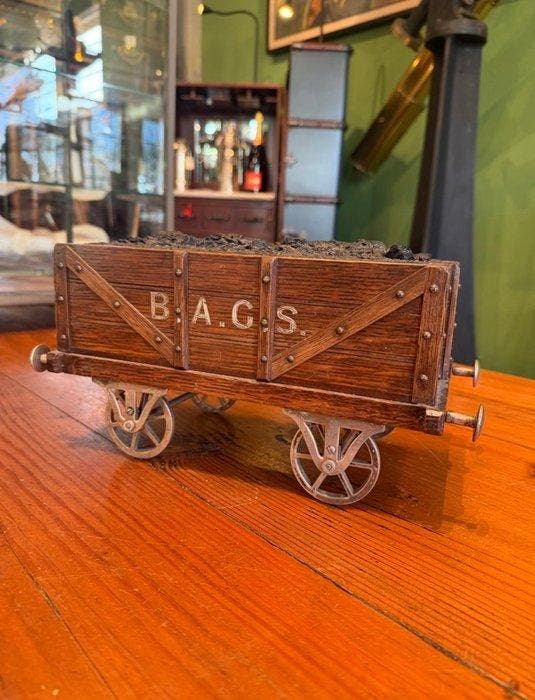 Scratch Built Wooden Model N/A - Wagon de train miniature, Antiquités & Art, Antiquités | Jouets