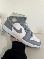 Nike - Air Jordan 1 Mid - Sneakers - Maat: EU 44.5 - Nieuw, Nieuw