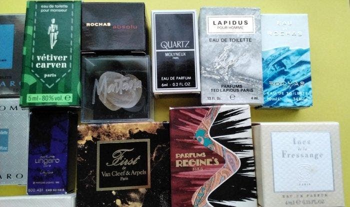 Azzaro, Lapidus, Van Cleef, Inès de la Fressange... -, Antiquités & Art, Antiquités | Jouets