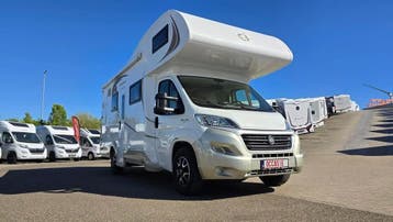CI Magis 77 heel verzorgd met stapelbedden en trekhaak 44384, Alkoof