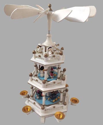 Kerstbeeldje - Draaende kerstpyramide, wit met blauwe