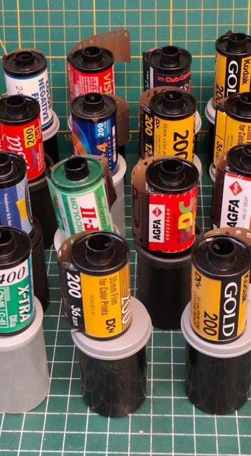 Kodak, Polaroid, Fujifilm, Agfa , Kodak, etc. 35mm
