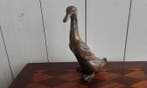 P. Chenet - Figuur - Eend - 19 cm - Brons