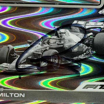 Ferrari - Topps n° 76 - chrome Parallel - Hamilton Signed -, Verzamelen, Nieuw