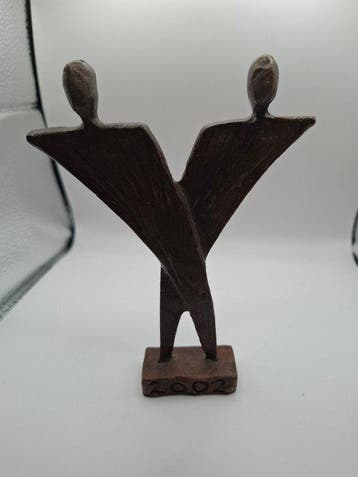 Beeldje - Sculptuur 2002 Vriendschap Jos Gielen - Brons, Antiquités & Art