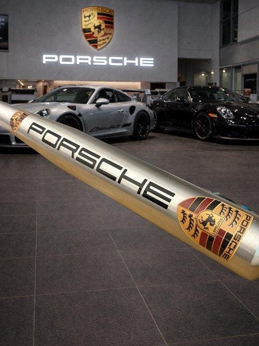GF Exclusives - Porsche Baseball Bat Artwork By: GF, Antiquités & Art, Art | Peinture | Moderne