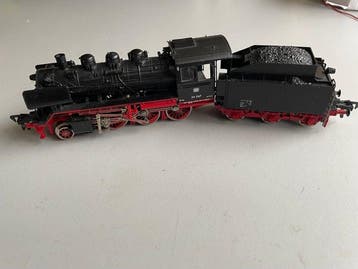Fleischmann H0 - 4141 - Stoomlocomotief met tender (1) - BR, Hobby en Vrije tijd, Modeltreinen | H0, Nieuw